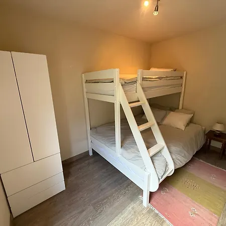 Spacious 2 Bedroom In Center Apartmán Chamonix